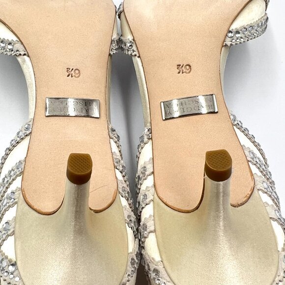 Badgley Mischka Womens Size 6.5 Ivory White Jeweled Kitten‎ Heels Pumps Shoes - Picture 12 of 14